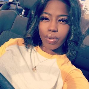 Meet your Posher, Ayana